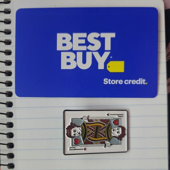 NWOT Amanda Palmer Pin - Picture 3 of 3